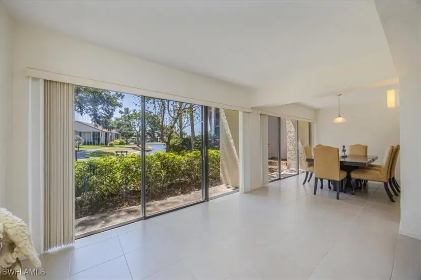 Picture of 576 Retreat Dr 101, Naples FL 34110