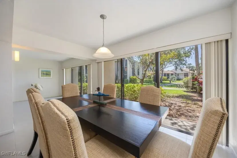 Picture of 576 Retreat Dr 101, Naples FL 34110