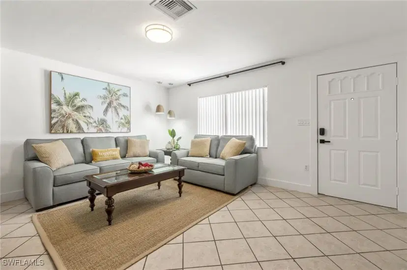 Picture of 742 111Th Ave N, Naples, FL 34108