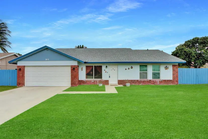 Picture of 801 NW 8Th Way, Boynton Beach FL 33426