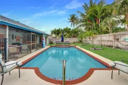 Picture of 801 NW 8Th Way, Boynton Beach, FL 33426
