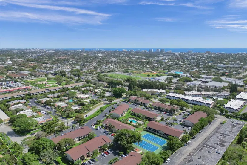 Picture of 180 SE 7Th St 208, Deerfield Beach FL 33441
