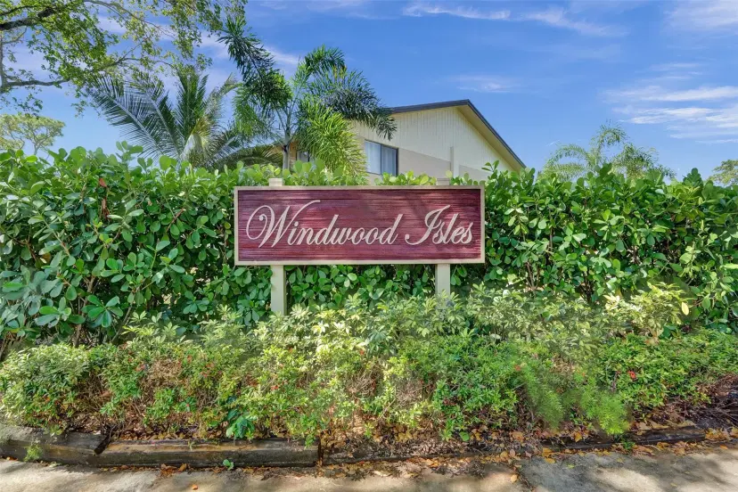 Picture of 180 SE 7Th St 208, Deerfield Beach FL 33441