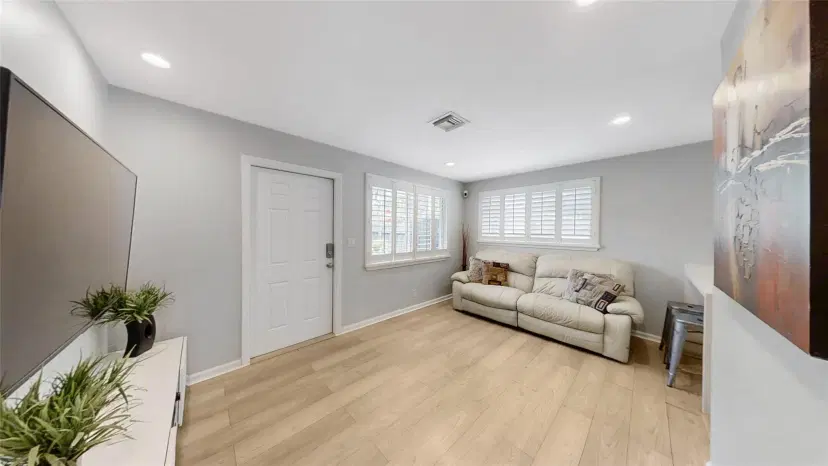 Picture of 1345 NE 17Th Ave 1, Fort Lauderdale FL 33304