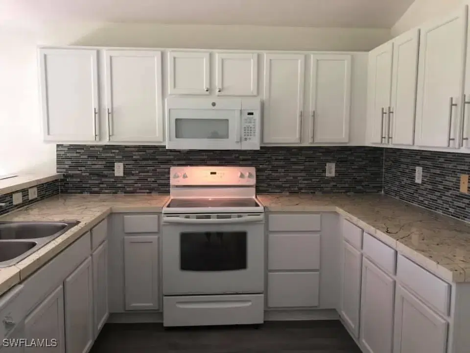 Picture of 4520 19Th St Sw, Lehigh Acres, FL 33973