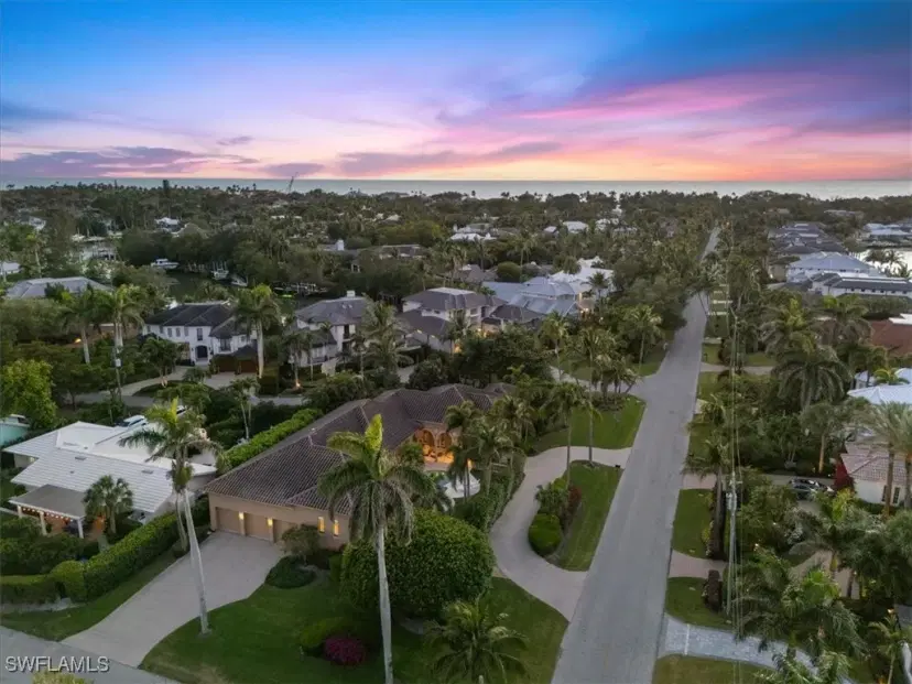 Picture of 550 21St Ave S, Naples FL 34102