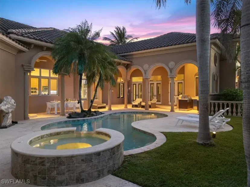 Picture of 550 21St Ave S, Naples FL 34102