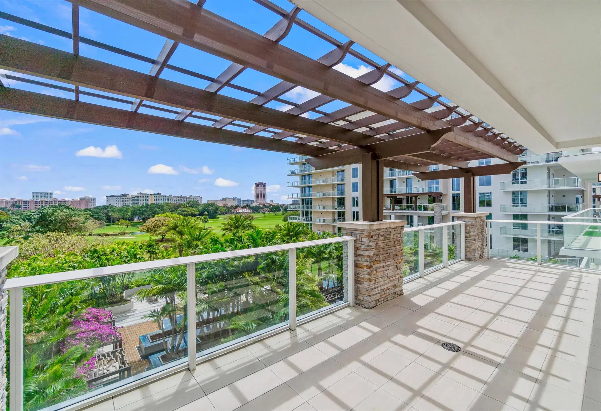 Picture of 200 SE Mizner Boulevard 503, Boca Raton, FL 33432