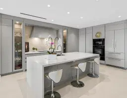 Picture of 200 SE Mizner Boulevard 503, Boca Raton, FL 33432