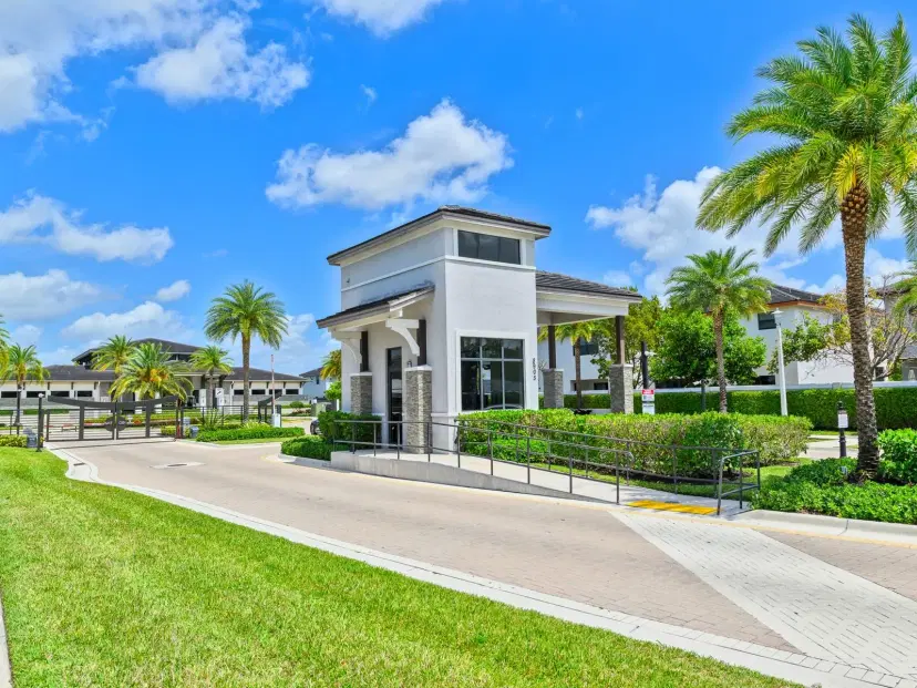Picture of 15591 NW 91St Ct, Miami Lakes FL 33018