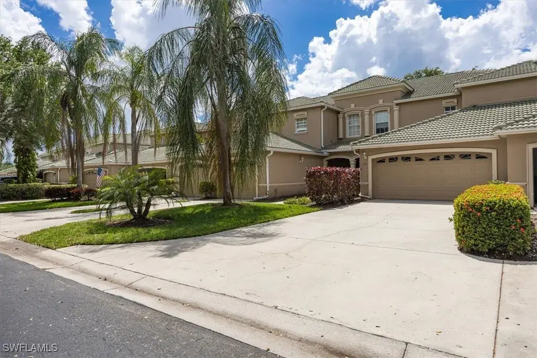 Picture of 3585 Laurel Greens Ln N 103, Naples, FL 34119
