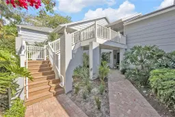 Picture of 606 Courtside Dr F201, Naples, FL 34105