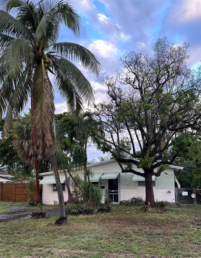 Picture of 900 NE 11Th Ave, Pompano Beach FL 33060
