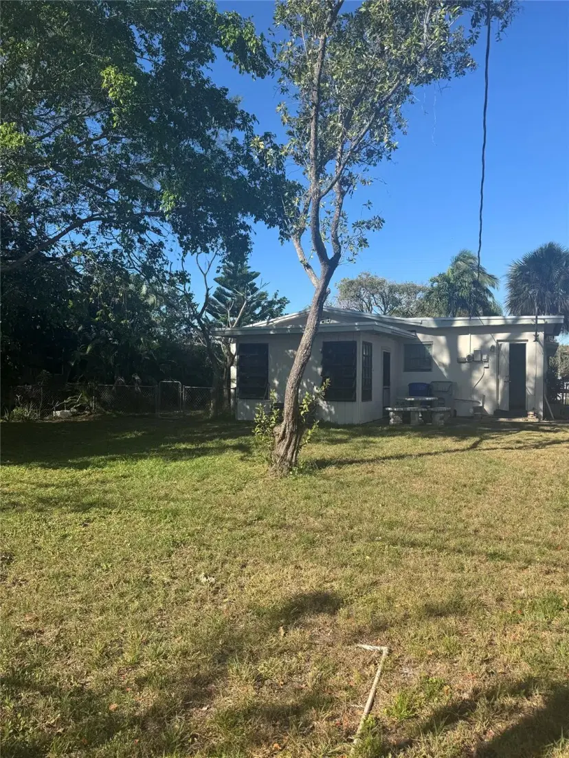 Picture of 900 NE 11Th Ave, Pompano Beach FL 33060