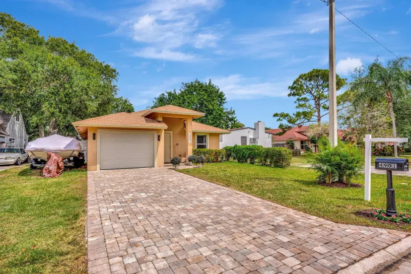 Picture of 4901 Lincoln Road, Delray Beach FL 33445