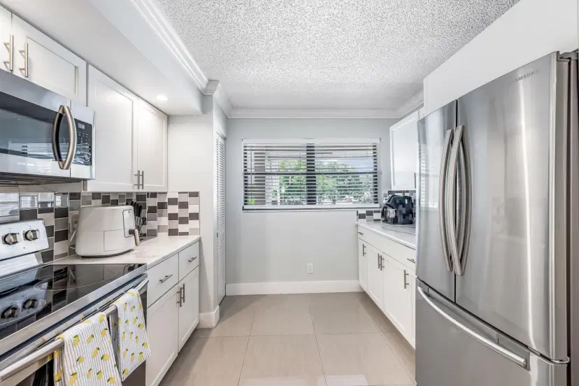 Picture of 12926 Briarlake Drive 201, Palm Beach Gardens FL 33418