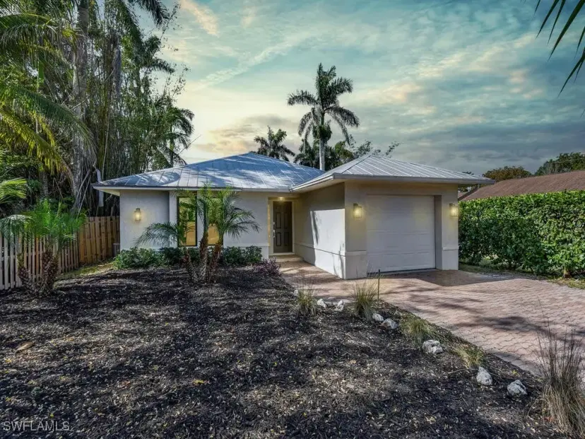 Picture of 1022 Sperling Ave, Naples FL 34103