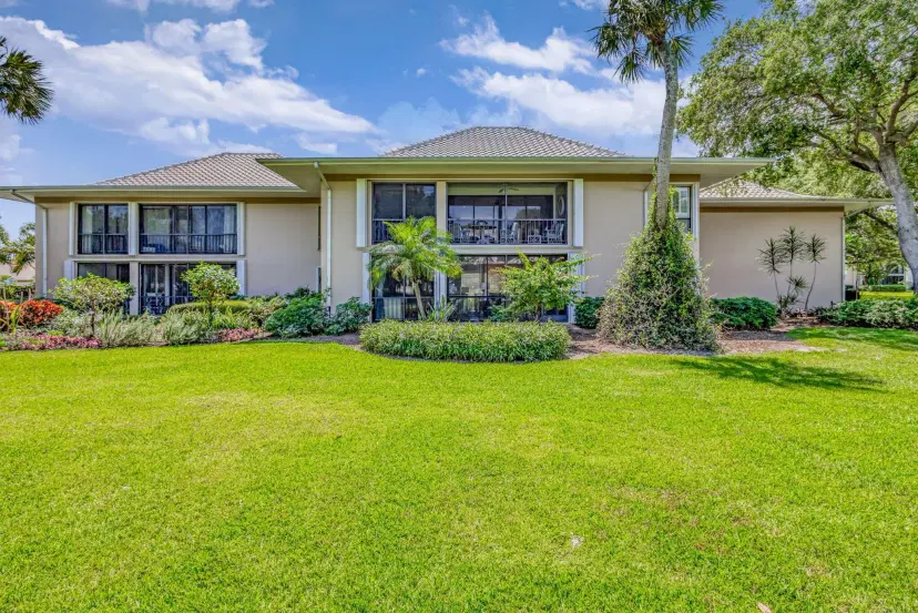 Picture of 11 SE Concourse Drive Unit B, Jupiter FL 33469