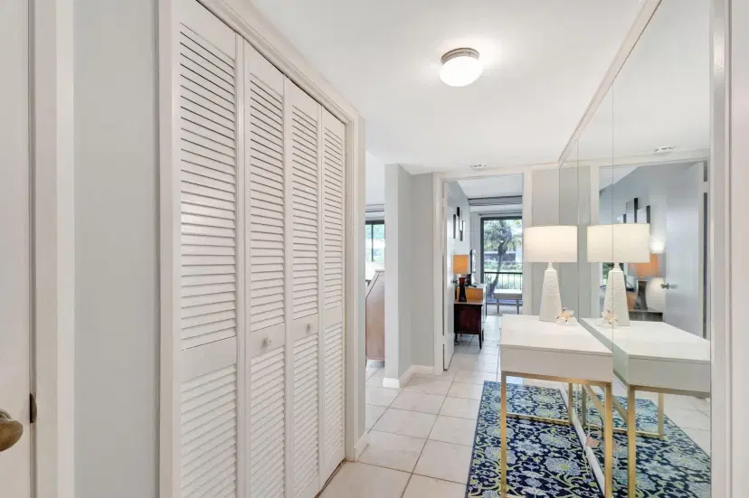 Picture of 11 SE Concourse Drive Unit B, Jupiter FL 33469