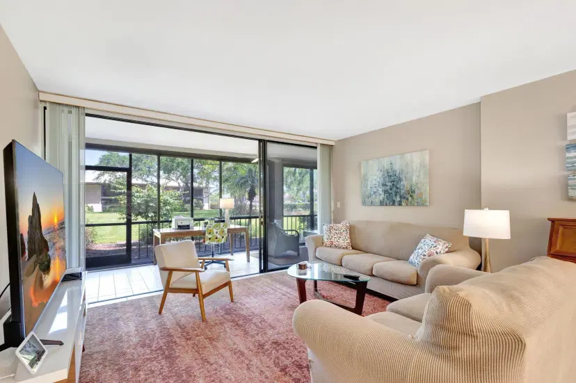 Picture of 11 SE Concourse Drive Unit B, Jupiter FL 33469