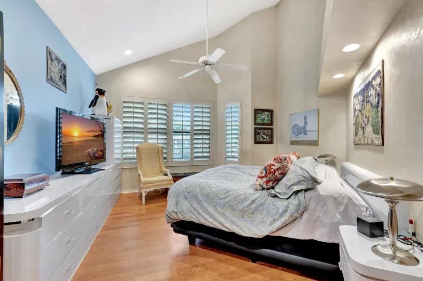 Picture of 20019 Waters Edge Drive, Boca Raton FL 33434