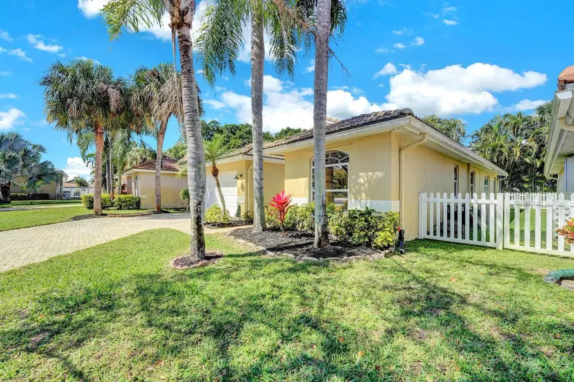 Picture of 5445 Grande Palm Cir, Delray Beach FL 33484