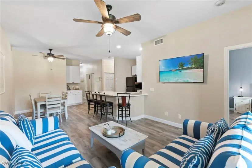 Picture of 462 Tallwood St 101, Marco Island FL 34145