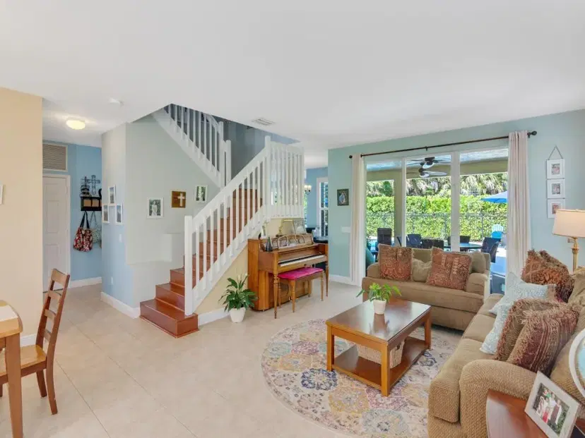 Picture of 1907 Grey Falcon Circle Sw, Vero Beach FL 32962