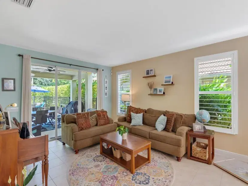 Picture of 1907 Grey Falcon Circle Sw, Vero Beach FL 32962