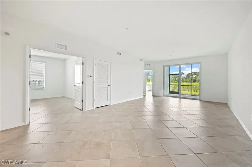 Picture of 15295 Bluffton Ln 1011, Punta Gorda FL 33982