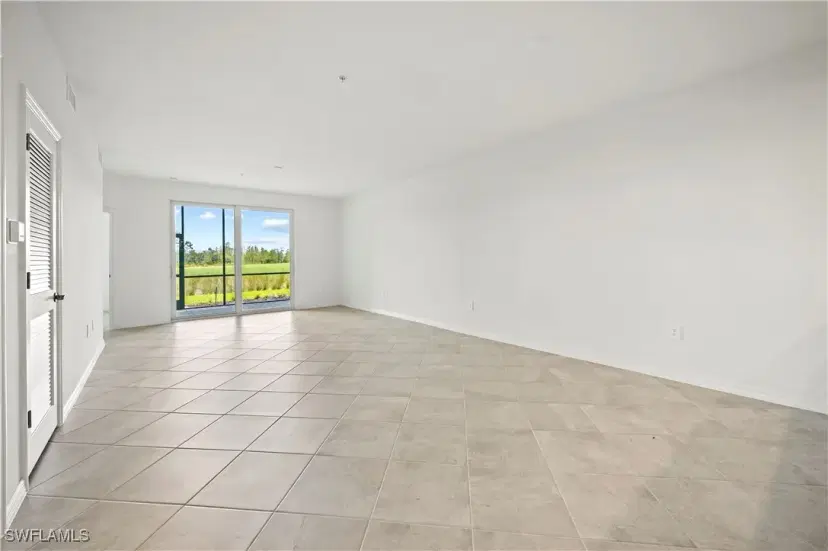 Picture of 15295 Bluffton Ln 1011, Punta Gorda FL 33982