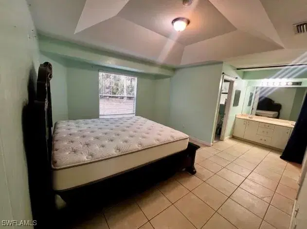 Picture of 681 19Th St Sw, Naples FL 34117