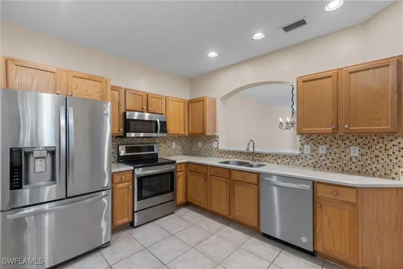 Picture of 10033 Salina St, Fort Myers FL 33905