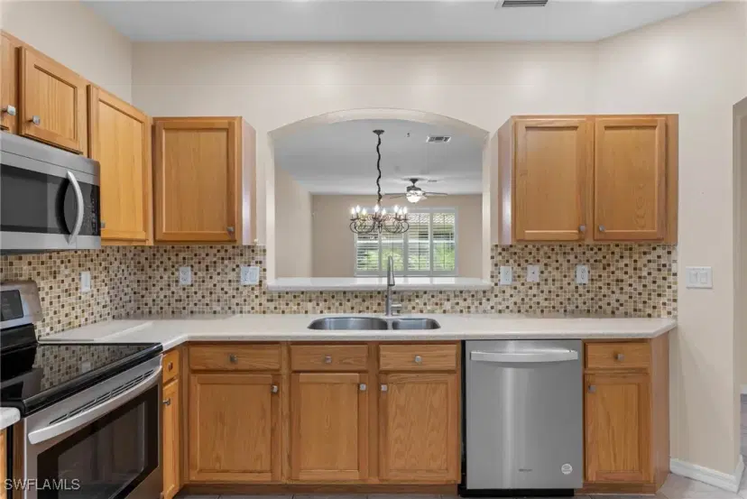 Picture of 10033 Salina St, Fort Myers FL 33905