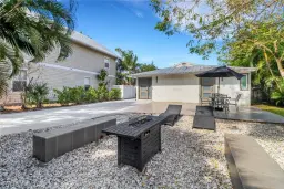Picture of 1205 Creech Rd, Naples, FL 34103