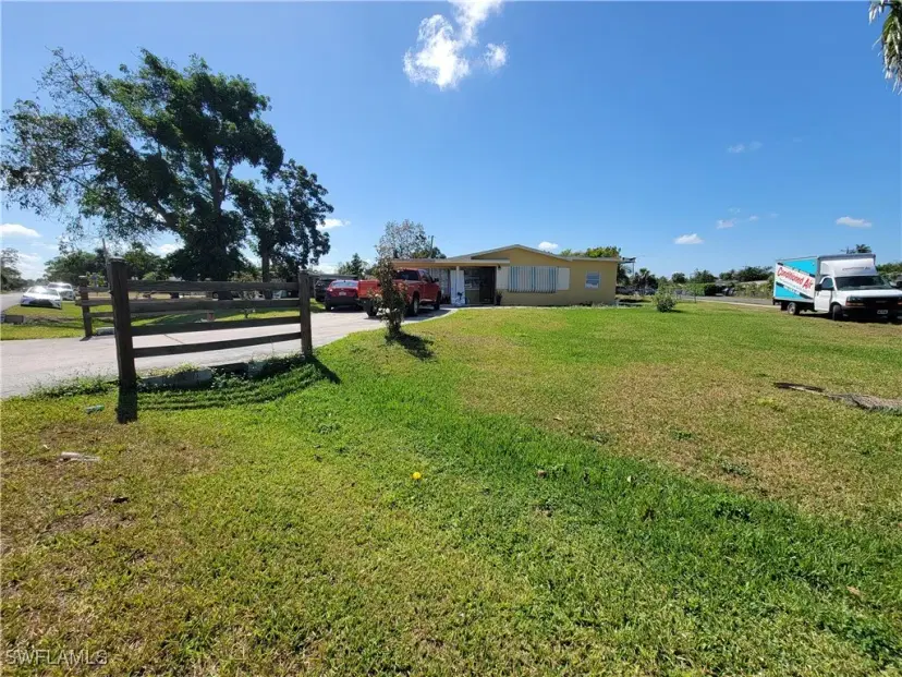 Picture of 10 E Jersey Rd, Lehigh Acres FL 33936