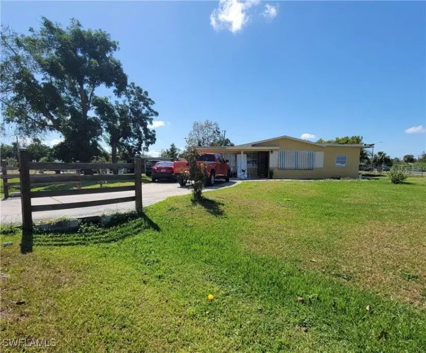 Picture of 10 E Jersey Rd, Lehigh Acres FL 33936