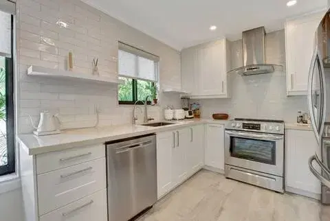 Picture of 935 Sweetwater Lane 204, Boca Raton FL 33431
