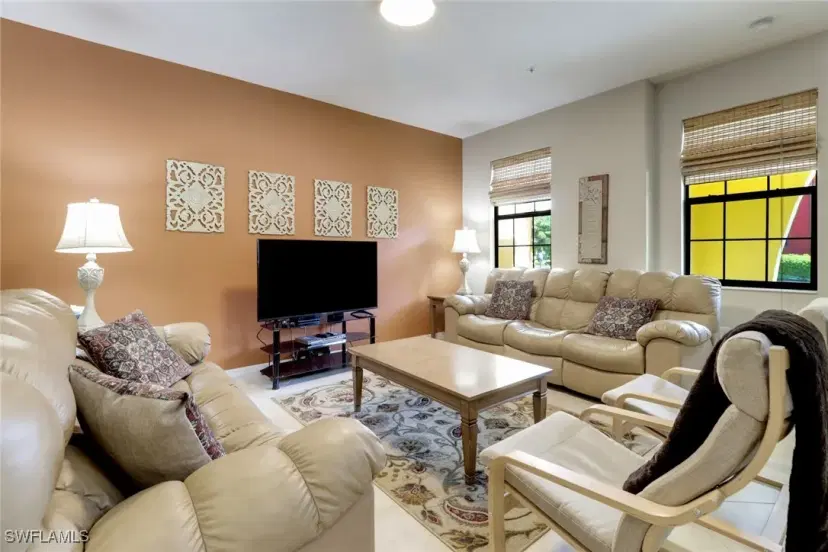 Picture of 9065 Albion Ln N 4903, Naples FL 34113