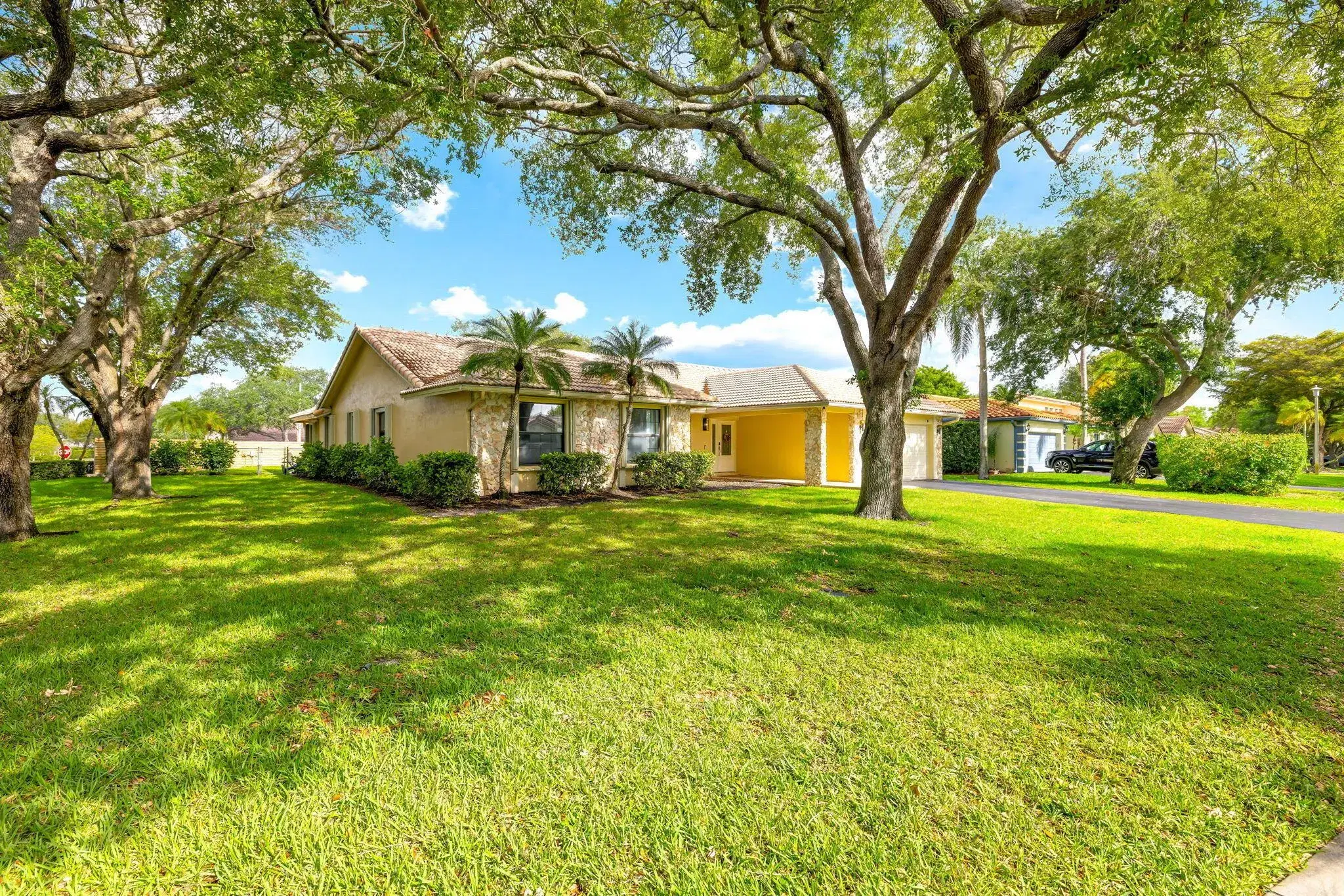Picture of 4830 NW 92Nd Terrace, Coral Springs, FL 33067