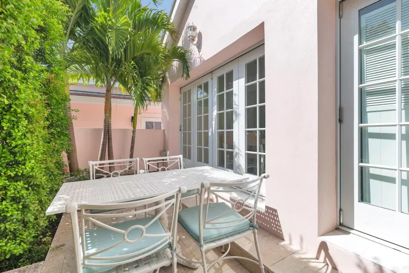 Picture of 173 Peruvian Avenue 3, Palm Beach FL 33480