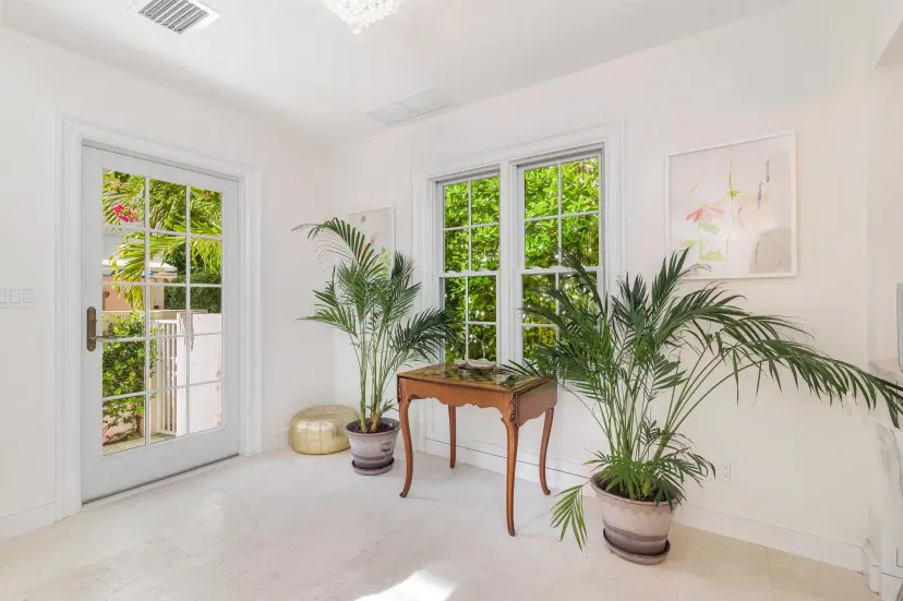 Picture of 173 Peruvian Avenue 3, Palm Beach FL 33480