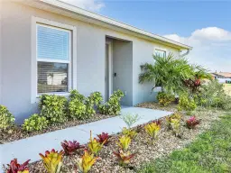 Picture of 925 NE 2Nd Pl, Cape Coral, FL 33909