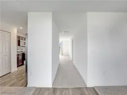 Picture of 925 NE 2Nd Pl, Cape Coral, FL 33909