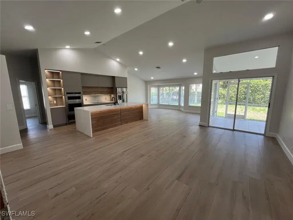 Picture of 2285 River Reach Dr, Naples, FL 34104