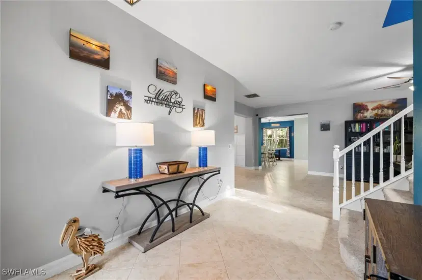 Picture of 6717 Marbella Ln, Naples FL 34105