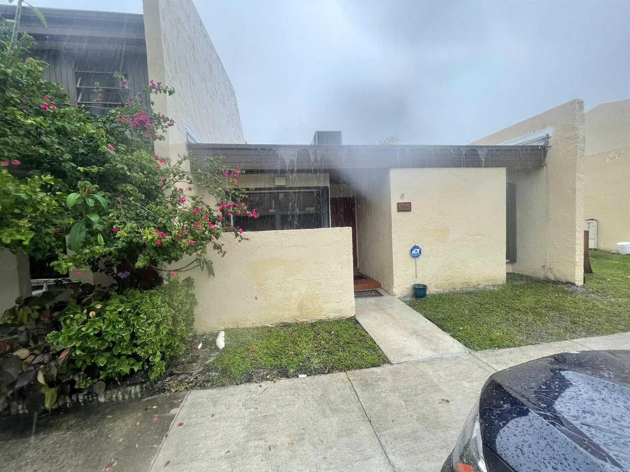 Picture of 9930 NW 10Th Street 9, Pembroke Pines, FL 33024
