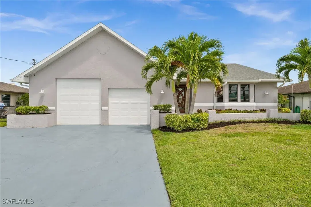Picture of 7195 Reymoor Dr, North Fort Myers, FL 33917