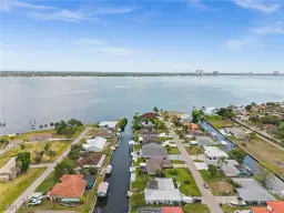Picture of 7195 Reymoor Dr, North Fort Myers, FL 33917