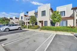Picture of 389 NE 208Th Ter 389, Miami, FL 33179